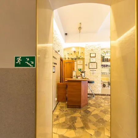 Kajzer Apartmanhotel 4*
