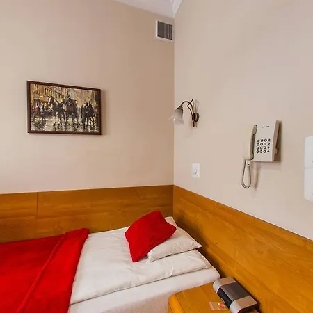 Apartmanhotel Kajzer 2*