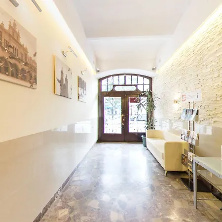 Apartmanhotel Kajzer 2*