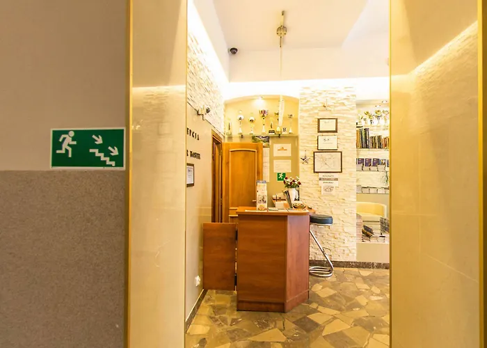 Kajzer Aparthotel 4*