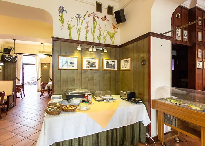 Aparthotel Kajzer 4*