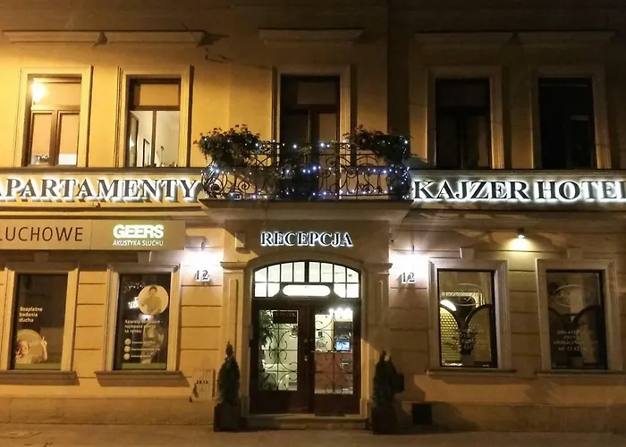 Kajzer Aparthotel 4*