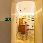 Kajzer Aparthotel 4*